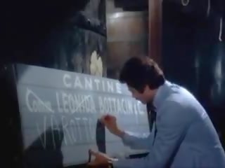 感官的 护士 1975: 名人 脏 电影 夹 d2