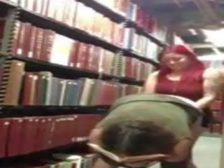 Lesbianas arnés en biblioteca, gratis gratis lesbianas canal sucio película espectáculo